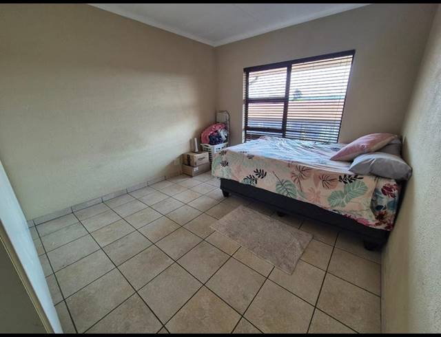 2 BEDROOM TOWNHOUSE FOR SALE IN NEW REDRUTH